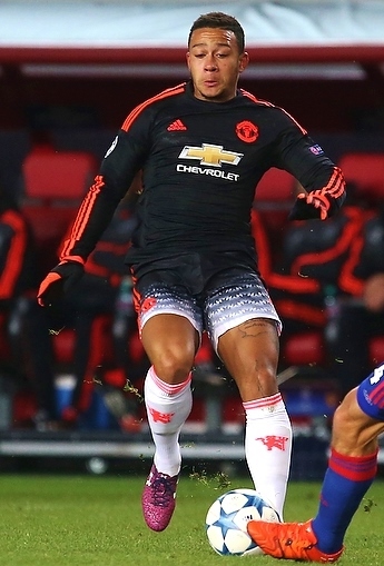 NAME SOMEONE MORE IN FORM THAN MEMPHIS DEPAY 🦁 Another goal, and